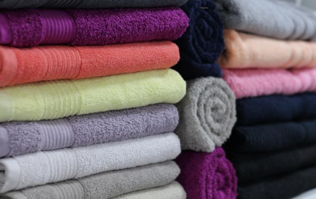 Гениальный способ отбелить застиранные полотенца: сойдут вековечные пятна