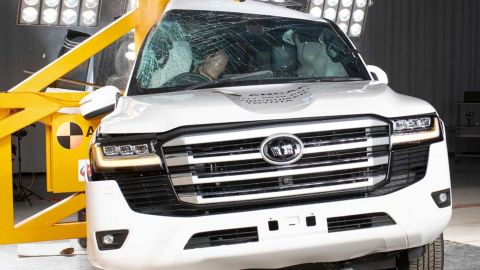Перевірка на міцність: новий Toyota Land Cruiser 300 випробували в першому незалежному краш-тесті