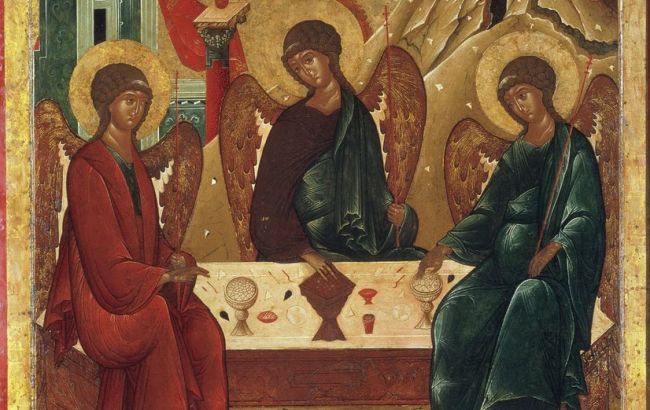 В Україні сьогодні відзначають свято Трійці