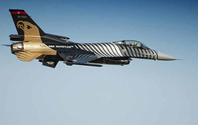 ВПС Туреччини завдали авіаудар по складах терористів в Іраку