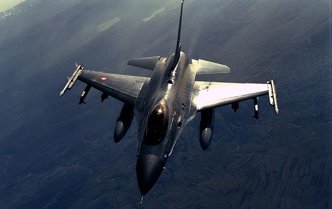 Повітряний простір Греції сім разів порушили турецькі винищувачі