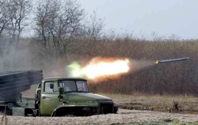 Бои под Новоласпой: боевики попали под огонь своей артиллерии, - журналист
