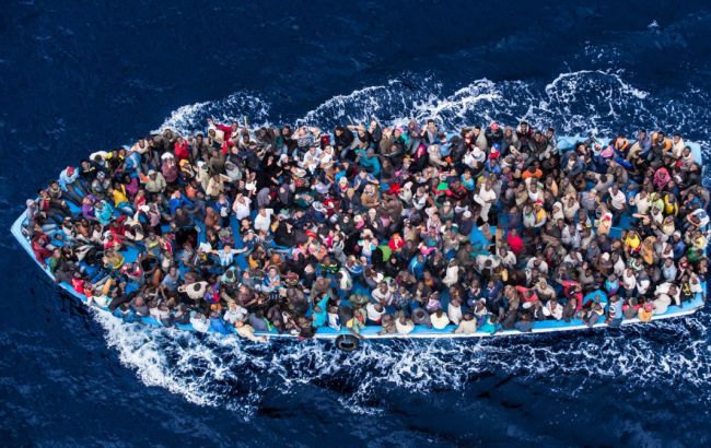 ВМС Италии спасли 290 мигрантов в Средиземном море