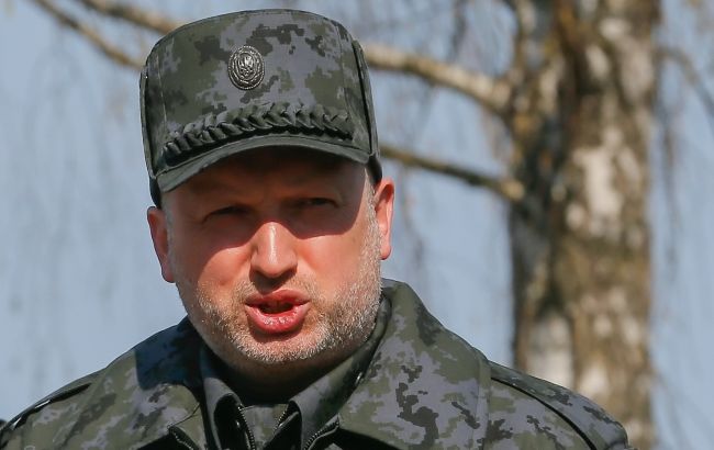 Турчинов отрицает возможность перехода на работу в Кабмин