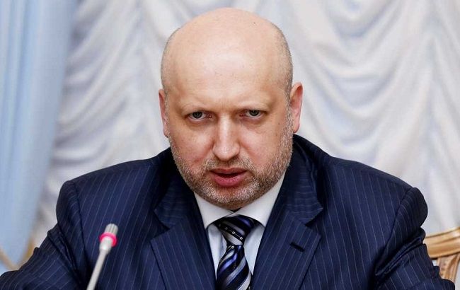 Турчинов: Агресора потрібно не умиротворяти, а зупиняти