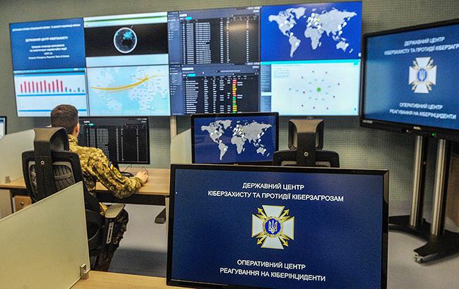 Киберполиция разоблачила хакера, который сбывал вирусное ПО для копирования баз данных