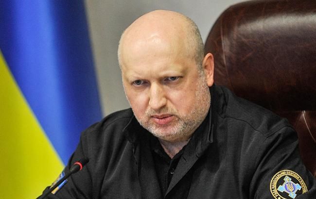 Турчинов ответил на слова Путина о "тяжелых последствиях" наступления Украины на Донбассе