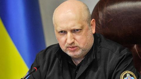 Турчинов назвав пріоритети в оборонній сфері України