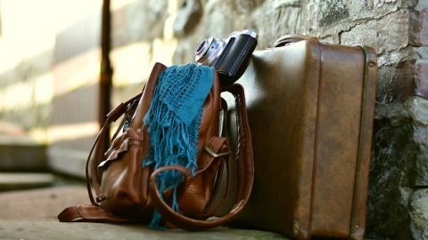 Брошенные в Египте украинцы обратились к Зеленскому: верните нас домой!