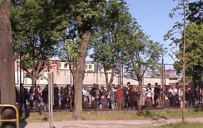 У Польщі госпіталізували 17 дітей після розпилення газу в школі