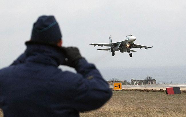 Россия стянула истребители на аэродром "Бельбек" возле оккупированного Севастополя