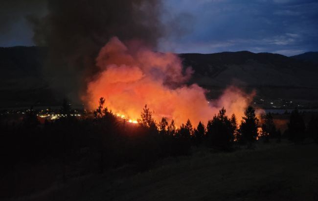 У Канаді - понад 130 лісових пожеж: до гасіння залучили військову авіацію
