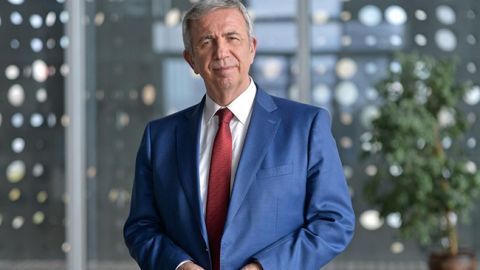 Кандидат від опозиції вперше за 25 років переміг на виборах мера Анкари