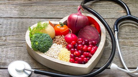 Названі продукти, які серце садять , а які - знижують ризик розвитку захворювань