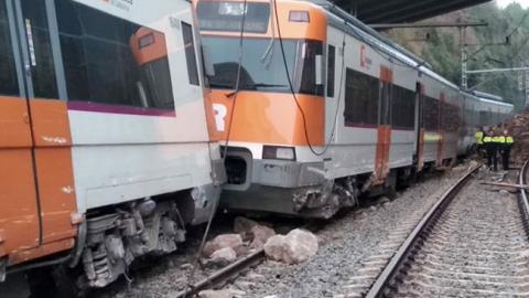 В Іспанії поїзд зійшов з рейок, є загиблий та поранені