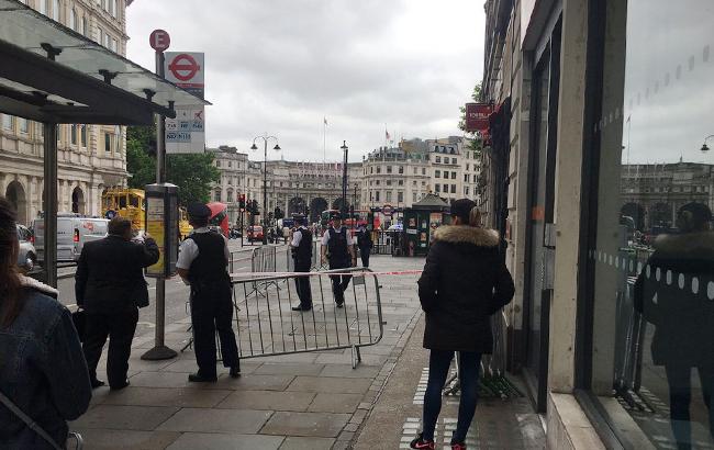 Трафальгарську площу в Лондоні евакуювали через підозрілий пакет