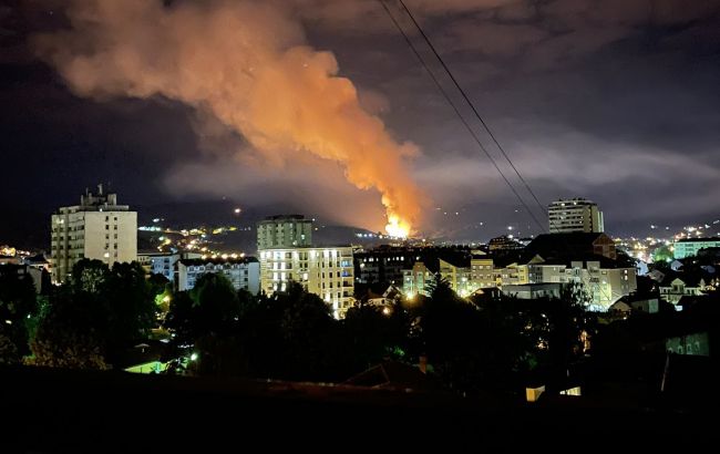 У Сербії вибухнули артилерійські склади збройової фабрики
