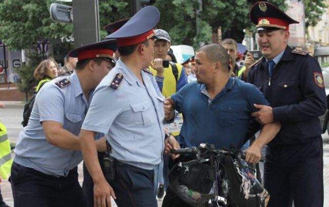 В Казахстане в ходе протестов задержали более 250 человек
