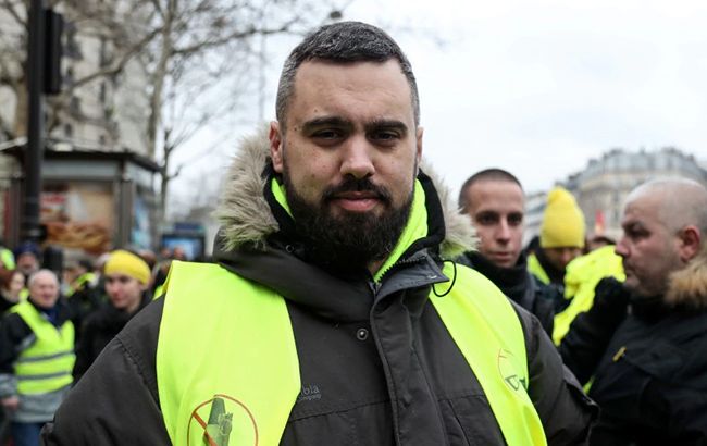 Во Франции оштрафовали лидера "желтых жилетов"
