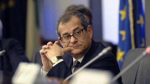 Єврокомісія остаточно відхилила проект держбюджету Італії