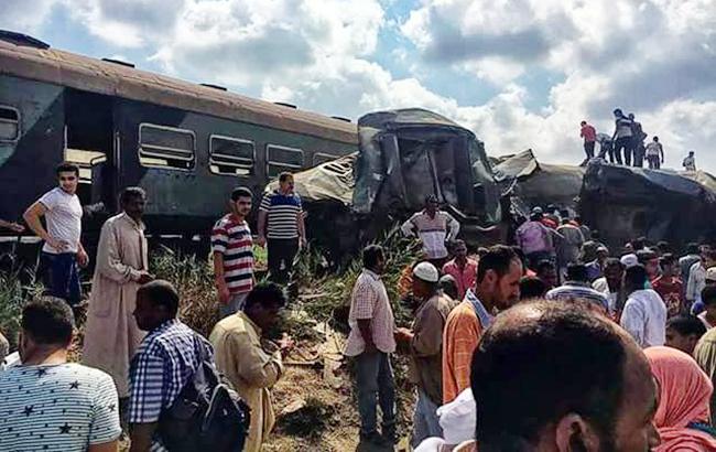 Зіткнення поїздів в Єгипті: число жертв зросло до 36