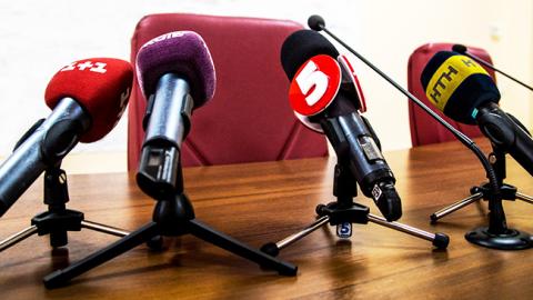 Українці розділилися в питанні мовних квот на радіо і ТБ