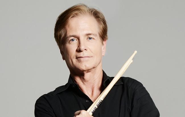 Помер відомий рок-музикант, один із засновників групи Mr. Big Пет Торпі