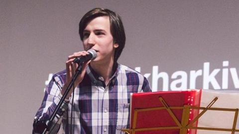 Українець отримав стипендію від Apple, але не може нею скористатися