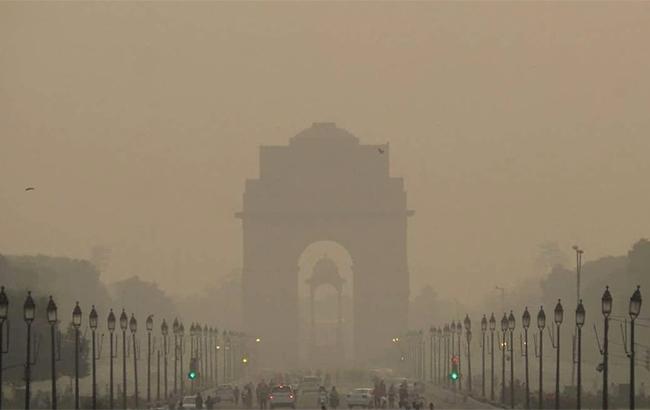 Индия объявила о чрезвычайной ситуации в Дели из-за токсического смога