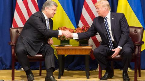 Порошенко поддержал решение США продлить санкции против РФ