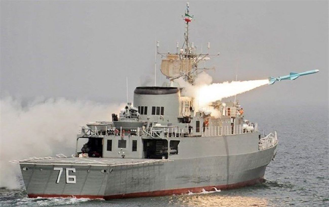 Joint naval and land military exercises held by Iran and Oman