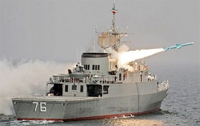 Іран почав військово-морські ракетні навчання в Оманській затоці