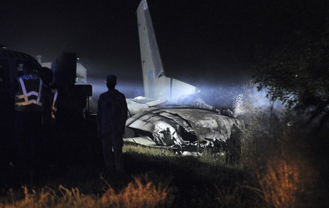 Причиной падения АН-26 могла стать ошибка пилота при посадке, - военный эксперт