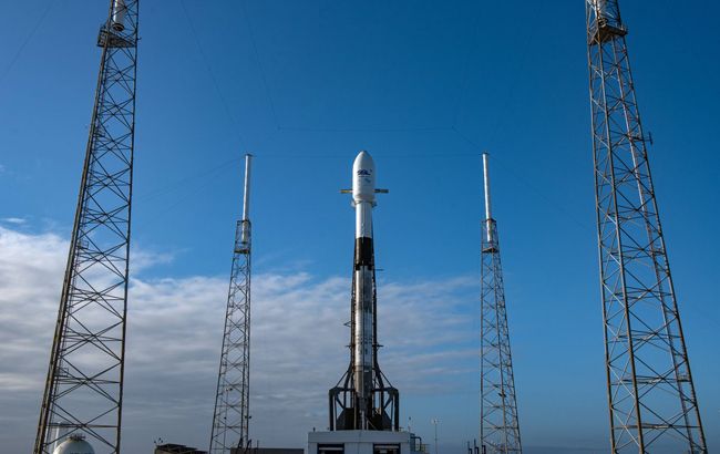 SpaceX запустила індонезійський супутник та ізраїльський місяцехід