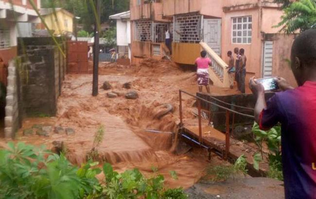 Наводнения и оползни в Сьерра-Леоне: число погибших возросло до 350