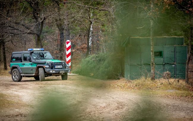 Ситуации на границе с Беларусью: Эстония отправляет в Польшу своих солдат