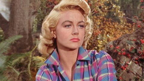 Померла оскароносна актриса з "Основного інстинкту"