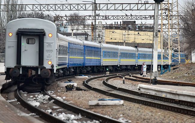 В Винницкой области непогода заблокировала движение поездов