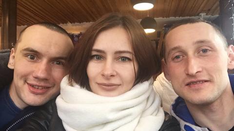 "Подарували ананас": колишні полонені розповіли про "підтримку" держави