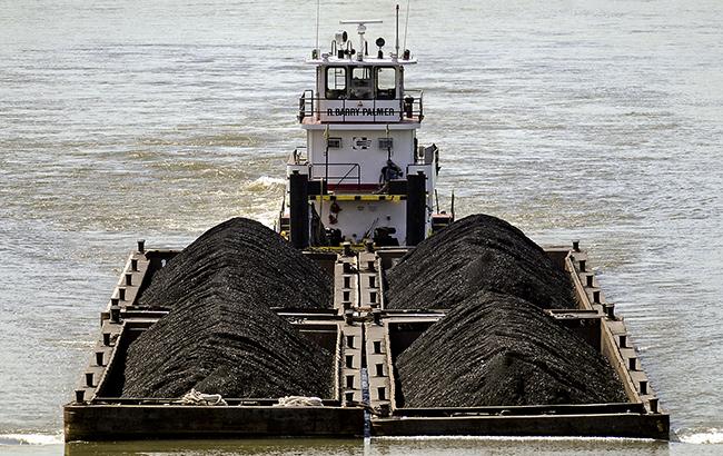 До України прибуло ще одне судно з вугіллям з США