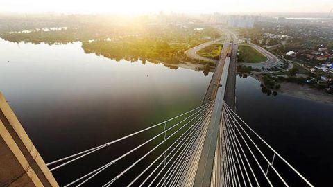 У Києві обмежать рух на Південному мосту