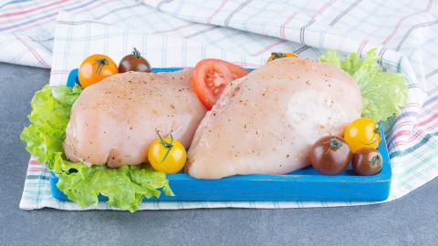 Что указывает на плохое качество куриного филе: назван один признак