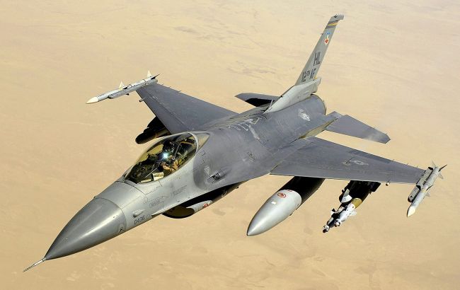 Производитель F-16 готов поставлять самолеты тем странам, которые передадут свои борта Украине