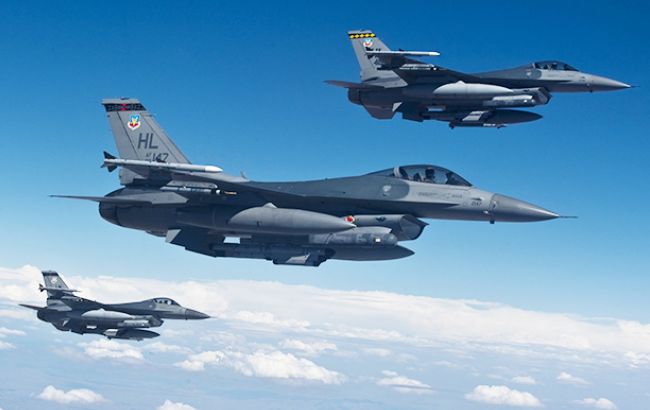 В Южной Корее начнут военные учения с бомбардировщиками США