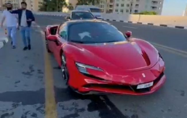 Известный украинский айтишник разбил в Дубае суперкар Ferrari за 1,2 млн долларов