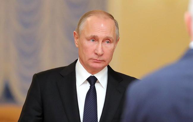"Жахатися і ридати": російська журналістка висміяла виборчу кампанію Путіна