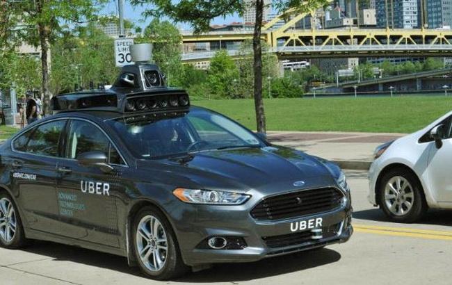 Uber розпочав випробування безпілотного автомобіля у США