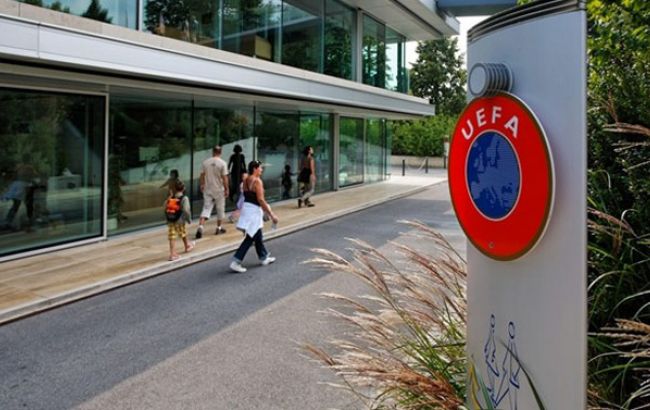 У штаб-квартирі УЄФА провели обшуки через "панамських документів"