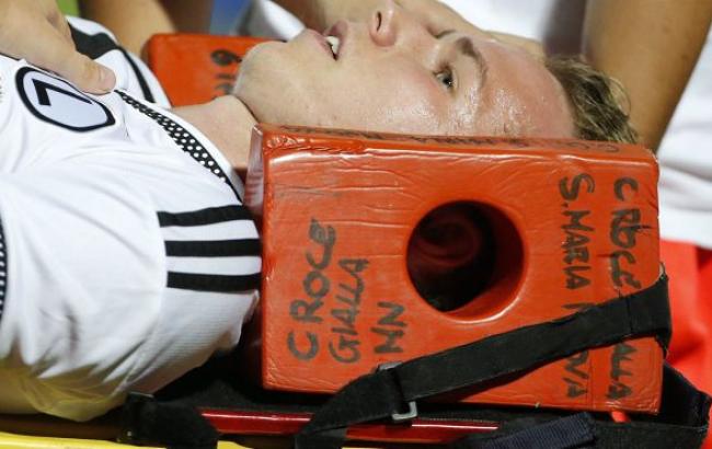 Лига Европы: футболисту "Легии" во время матча в Албании разбили голову камнем