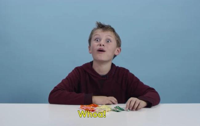 Американские дети пробуют украинские конфеты. Видео